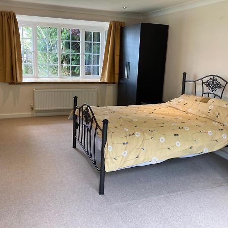 9 Chudleigh Close Apartman Bedford Kültér fotó