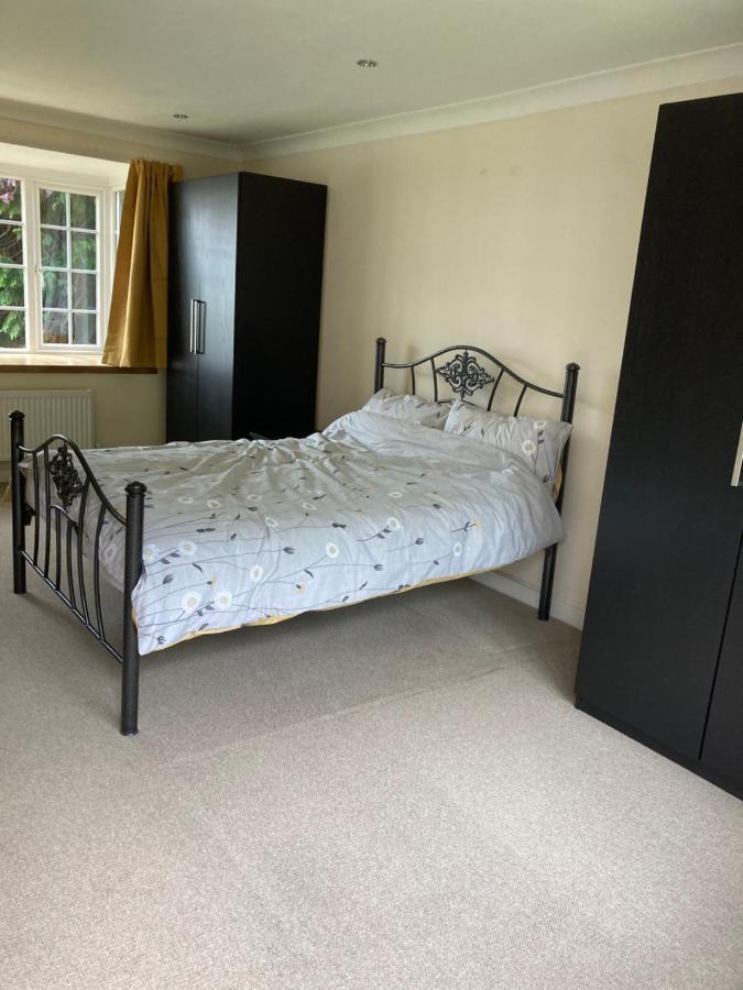 9 Chudleigh Close Apartman Bedford Kültér fotó